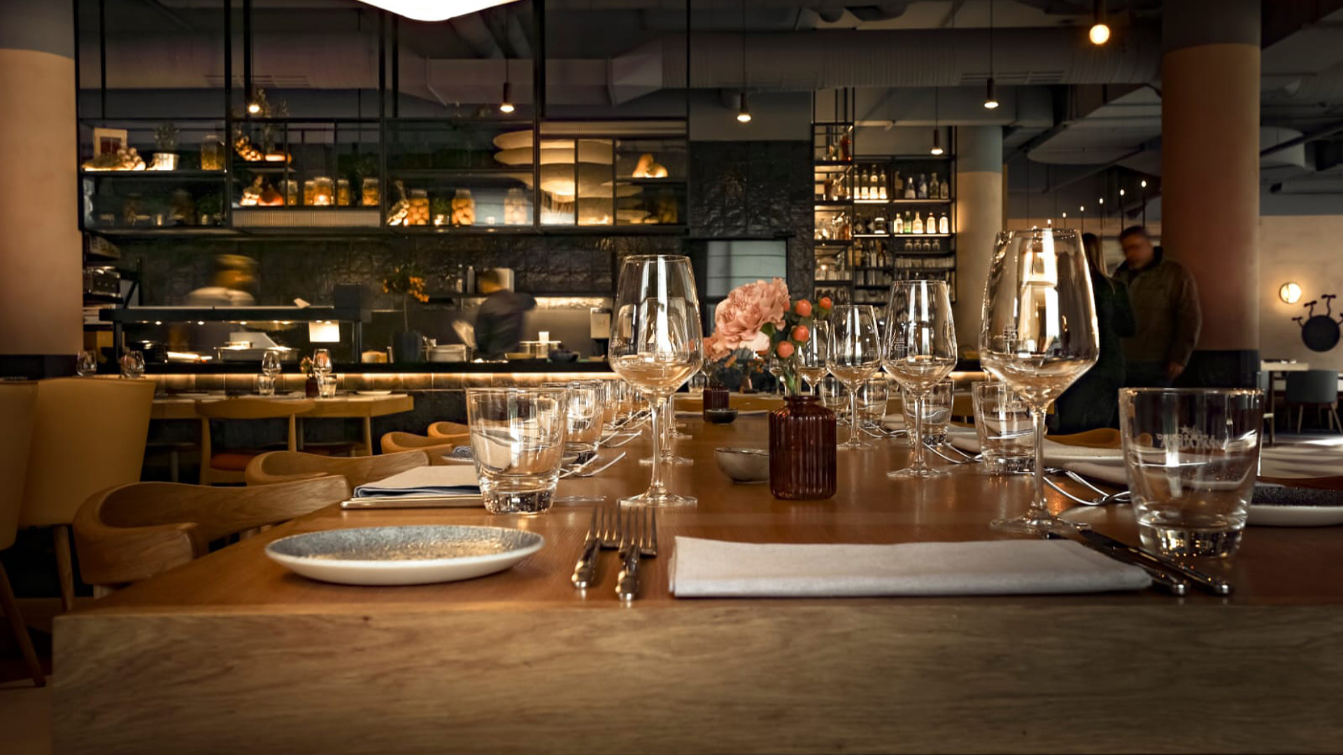 Mona Restaurant